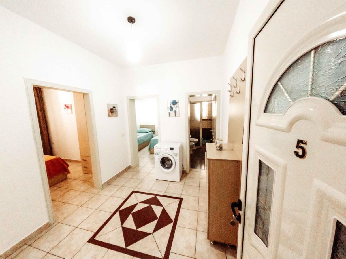 Apartments Vila Pavaci Velipojë Eksteriør billede